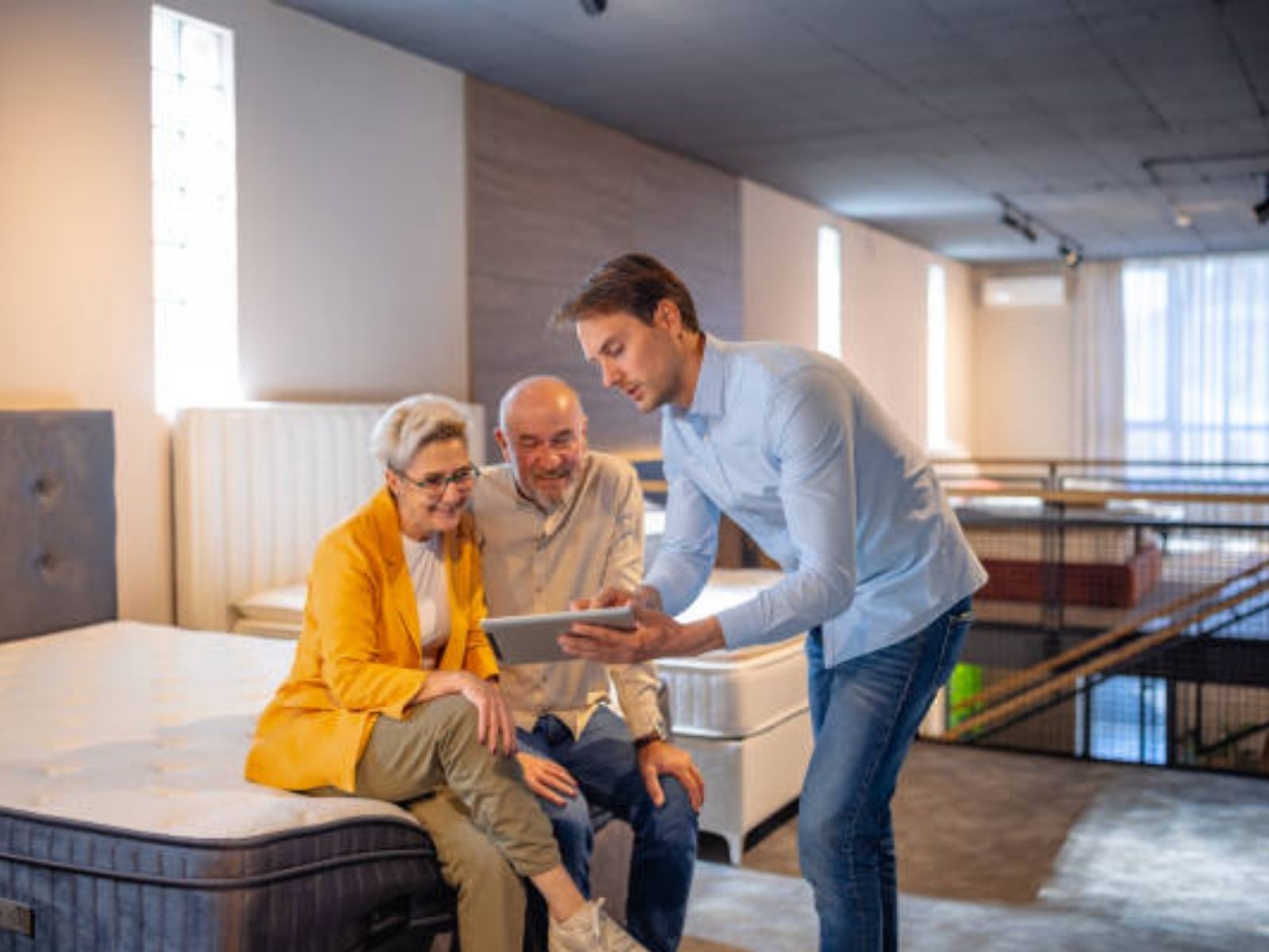 5 Reasons to Buy Your Mattress In-Store | Mattress Buying Guide